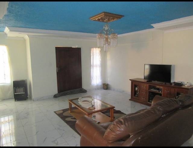 3 BEDROOM HOUSE FOR SALE IN MOHLAKENG